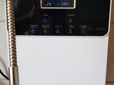 Woda bogata w wodór zapewnia cytoochronę 